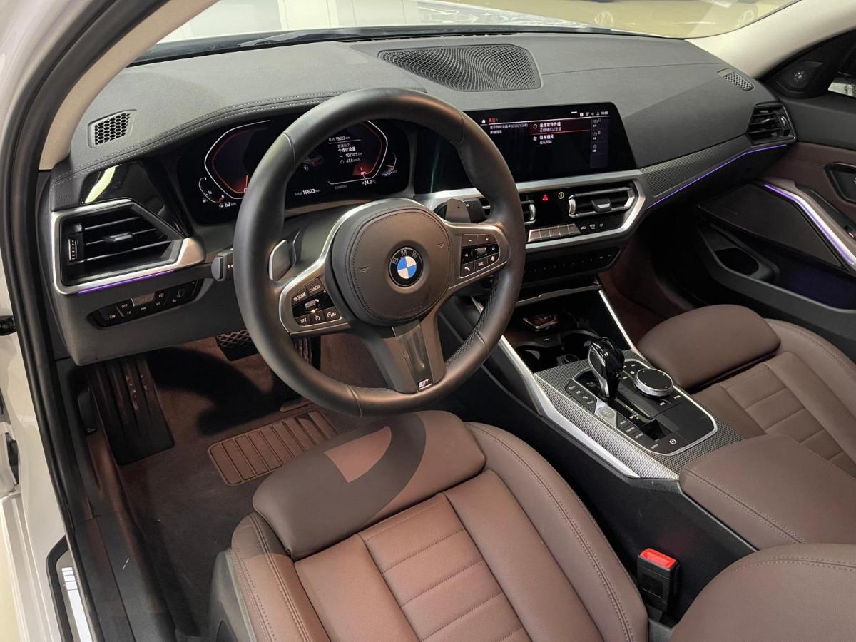 宝马 宝马3系 2020款 改款 325i m运动曜夜套装图片