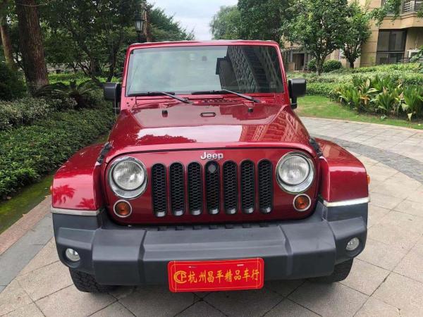 Jeep 牧马人  2012款 3.6L Sahara 两门版