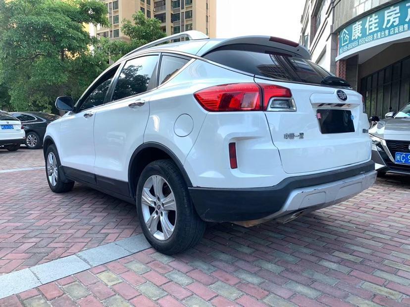 奔腾x80 2015款 2.0l 自动舒适周年纪念型图片