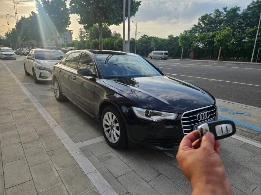 奧迪 奧迪A6L  2015款 TFSI 百萬(wàn)紀(jì)念智領(lǐng)型圖片