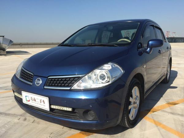 【大连】2005年9月 日产 颐达 2005款 1.6 je 蓝色 自动档