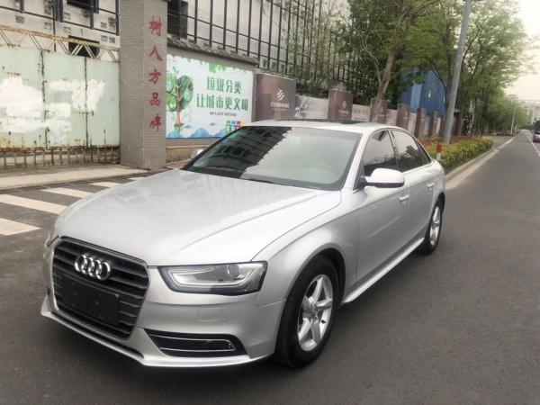 奥迪 奥迪A4L  2015款 35 TFSI 自动豪华型