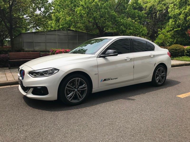 宁波2017年9月宝马宝马1系2016款118i都市设计套装白色自动档