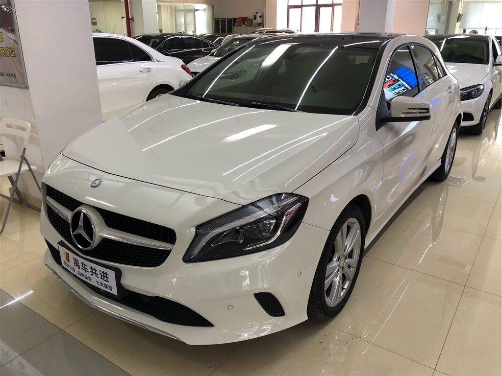 重庆2017年06月奔驰奔驰a级2016款a200动感型白色手动挡