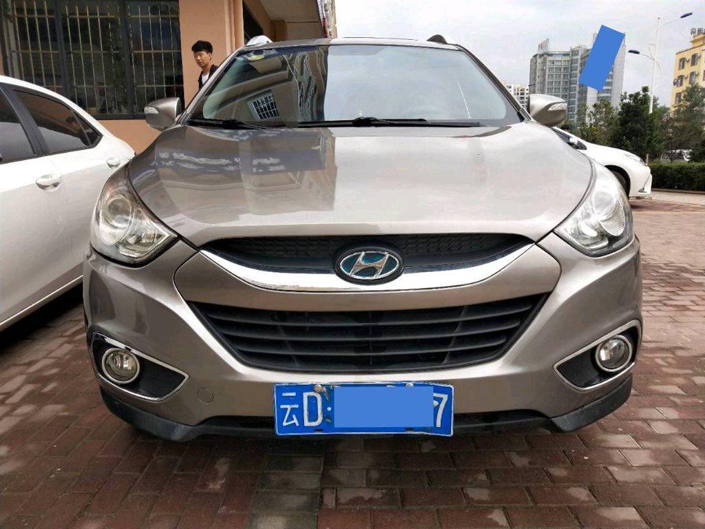 曲靖2012年05月现代ix352010款20l自动两驱精英版gls香槟色手动挡