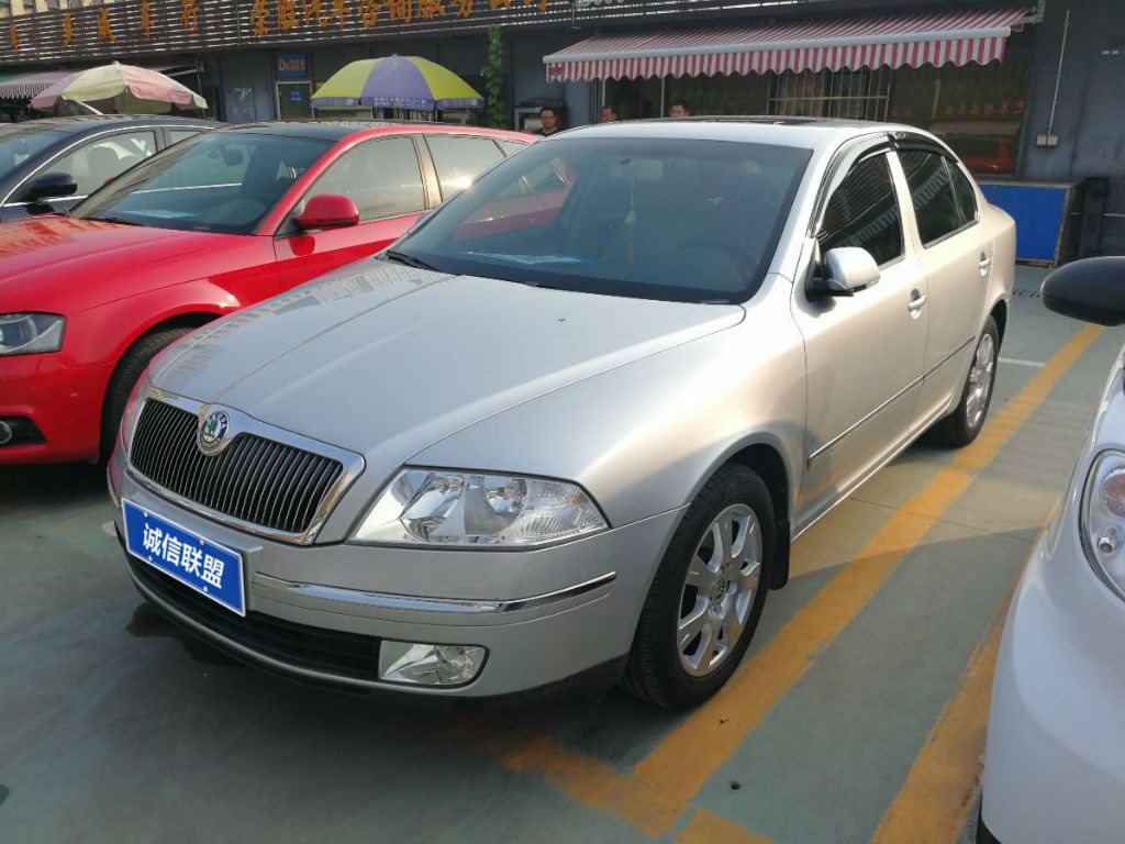 【南京】2009年10月 斯柯达 明锐 2009款 1.6l 自动逸尊版 自动档