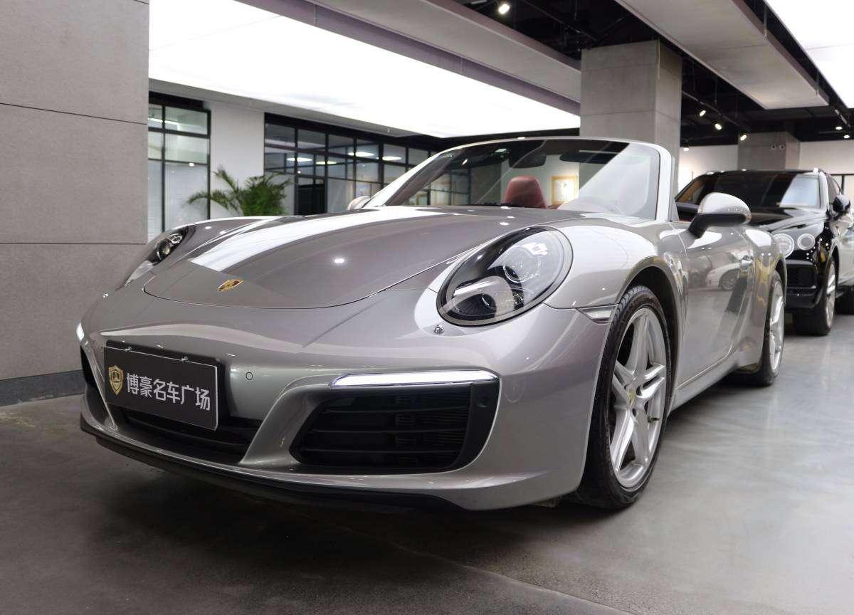 上海2017年7月保时捷9112019款carrerascabriolet30t银灰自动档