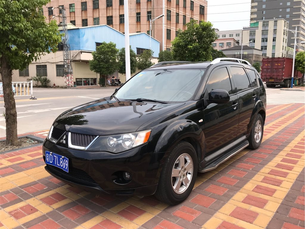 【汕头二手车】2009年09月_二手三菱 欧蓝德 2009款 2.