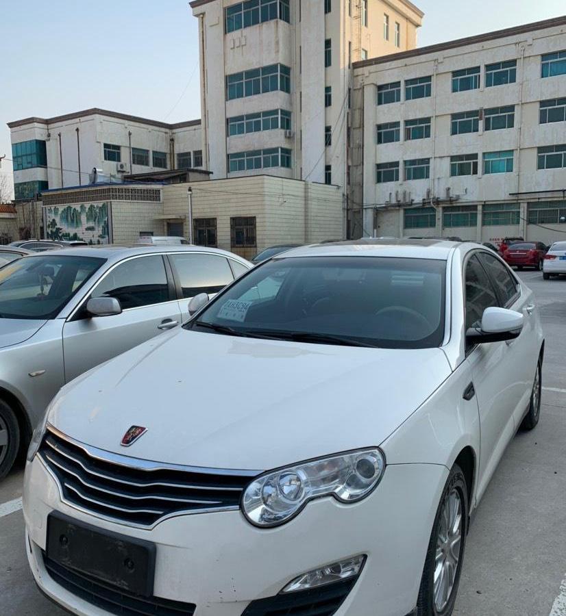 东营未上牌荣威5502013款经典版55018l自动豪华型白色手自一体