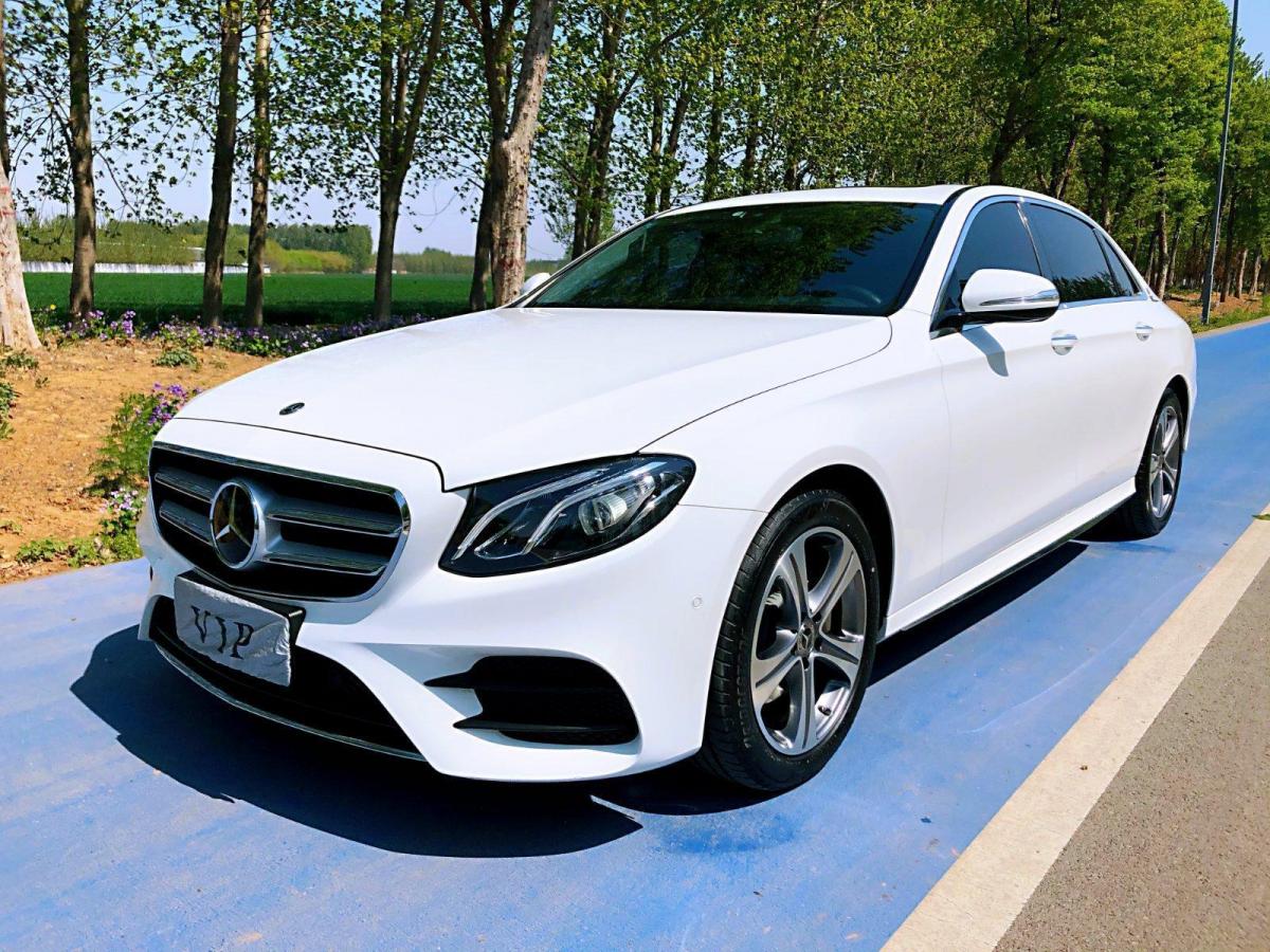 济南2019年8月奔驰奔驰e级2019款e260l白色手自一体