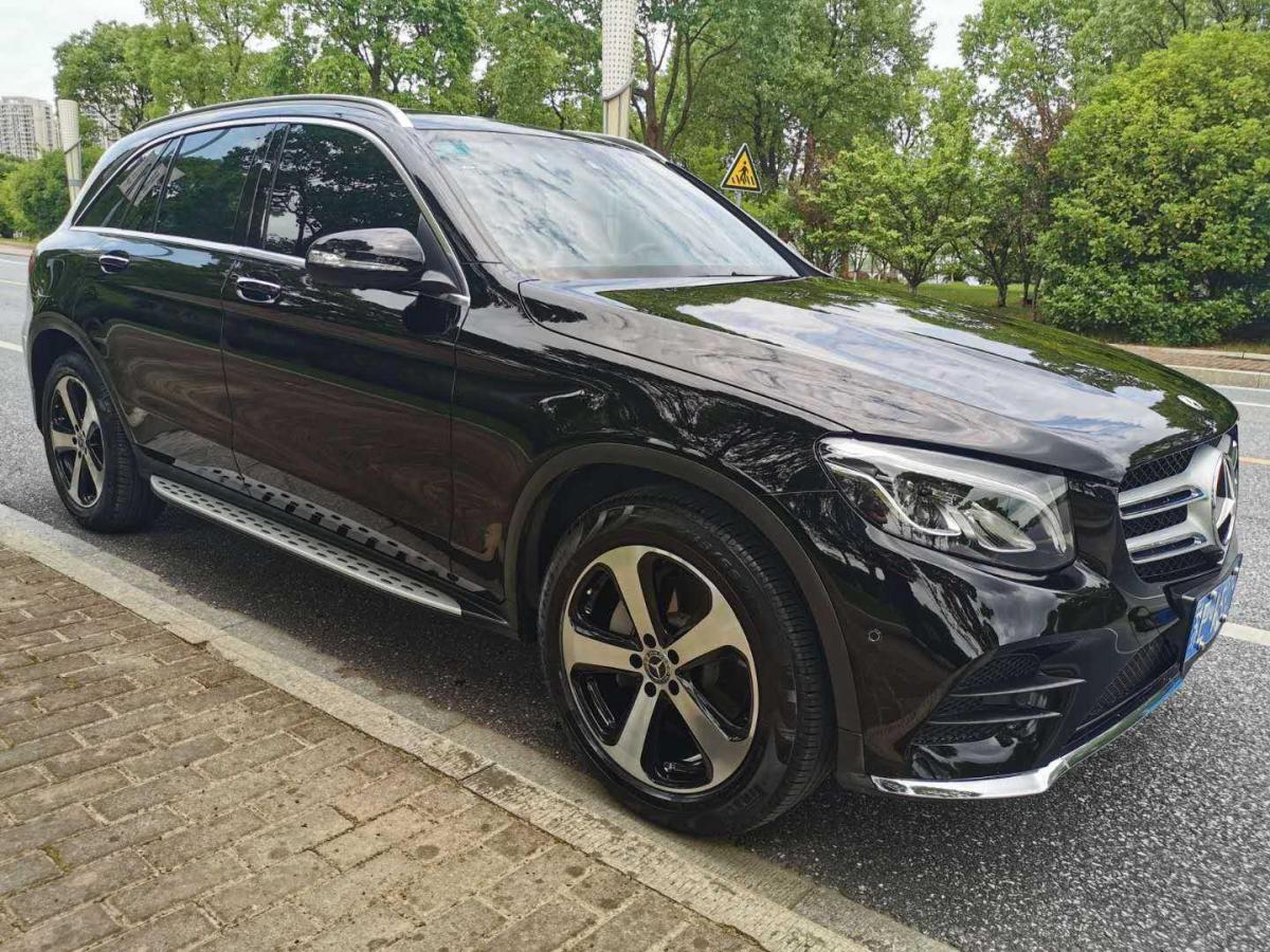 苏州2019年4月奔驰奔驰glc2019款glc260l4matic豪华型黑色手自一体