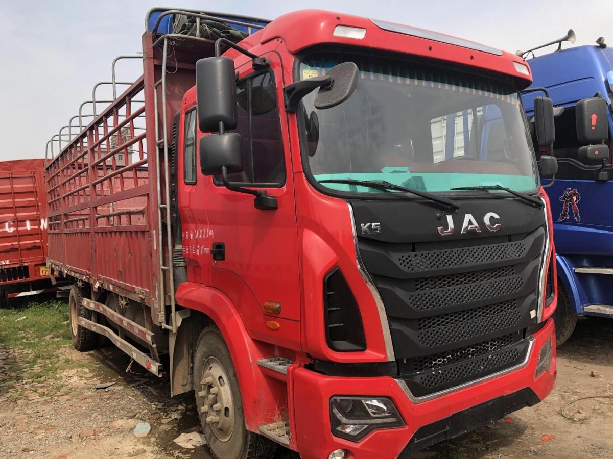 【宜春】2017年3月 江淮k5 180马力单桥货车 红色 手动挡
