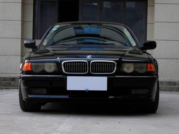 2002年4月宝马宝马7系1999款728il