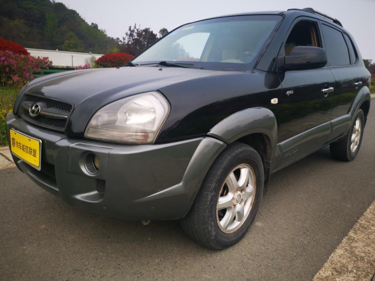 台州2005年1月现代途胜2005款27自动黑色自动档