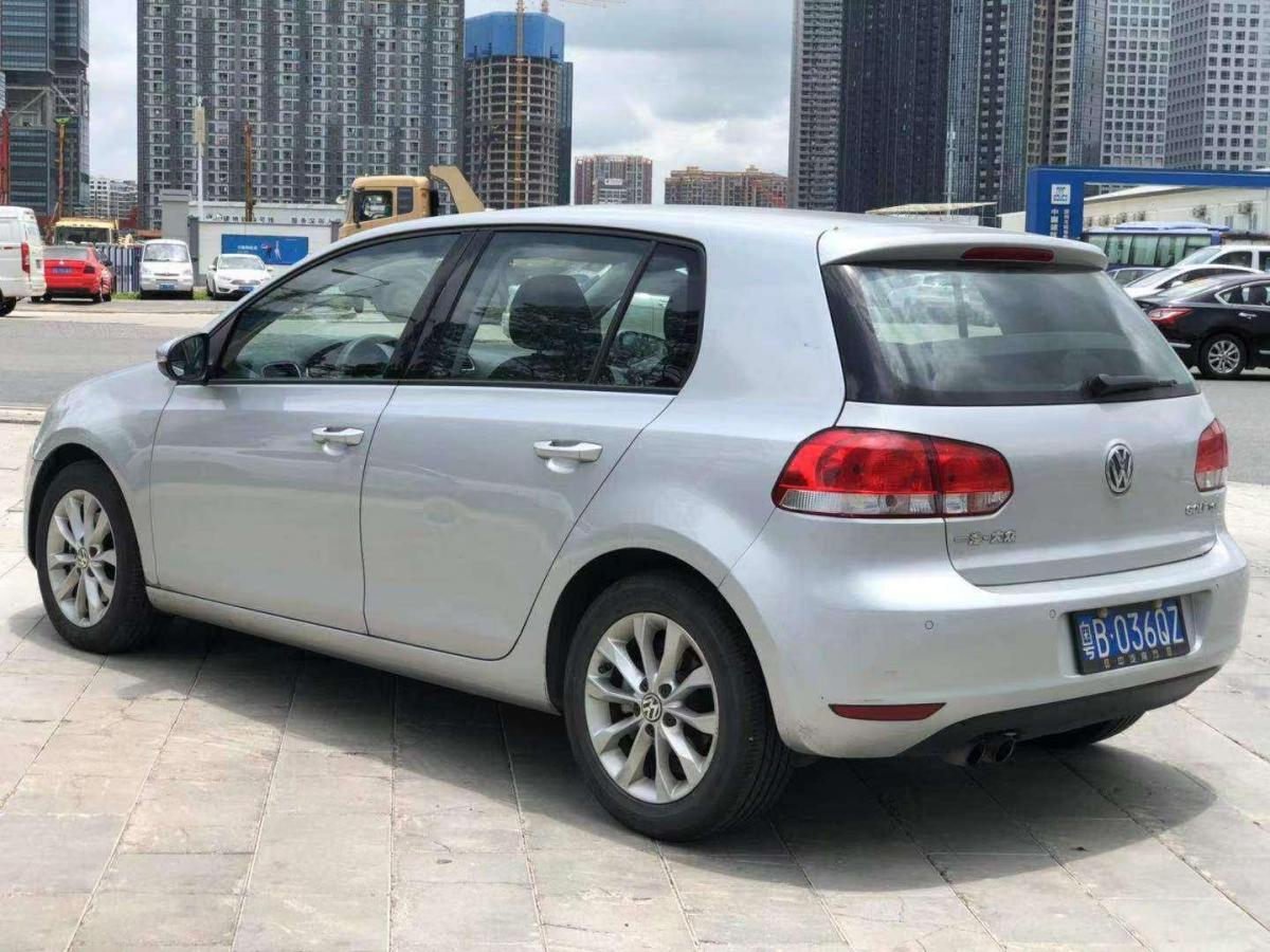 【深圳】2010年10月 大众 高尔夫 2010款 1.4tsi 自动舒适型 自动档