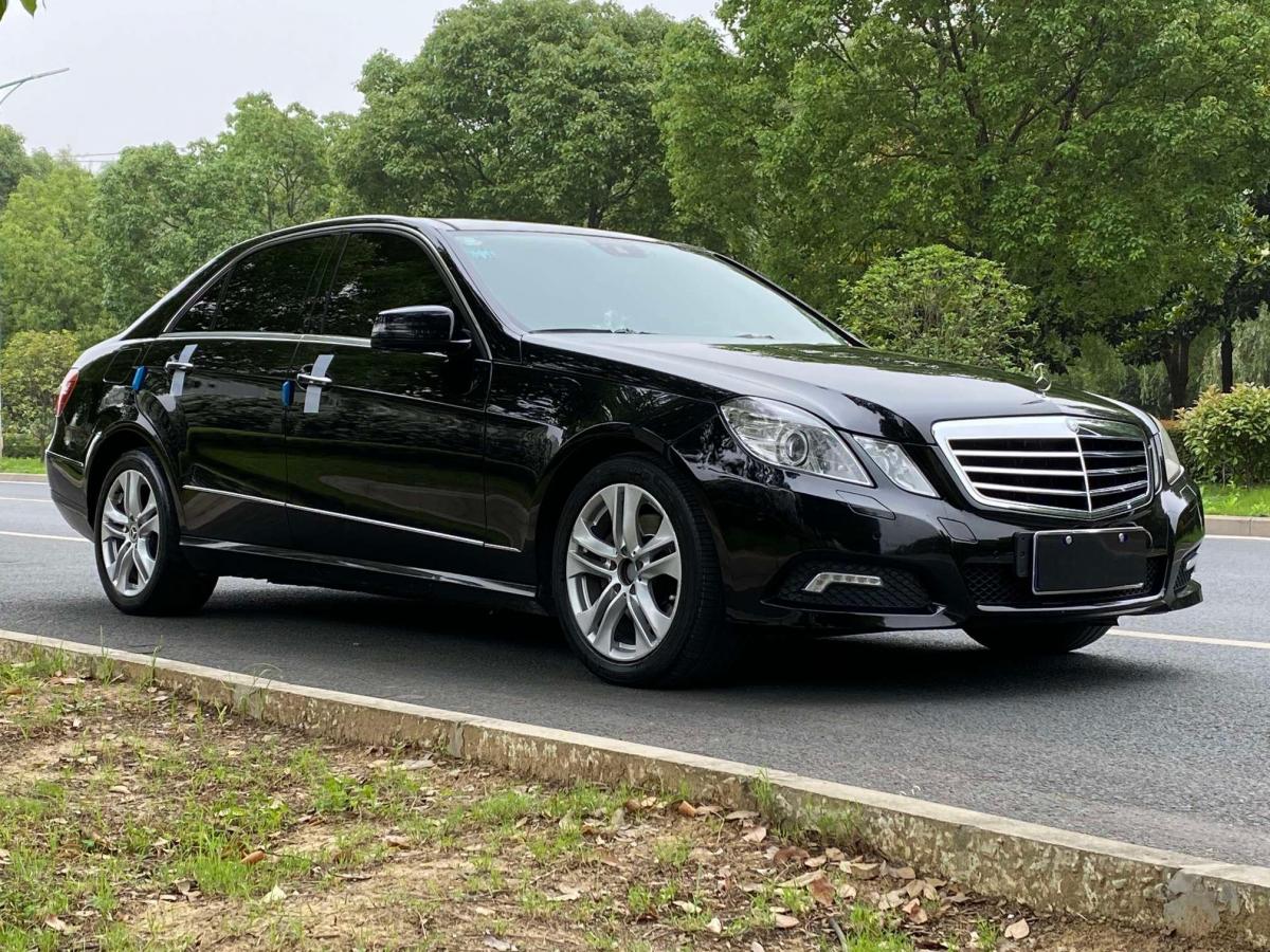 【南京】2010年6月 奔驰 奔驰e级 2010款 e 300 l 时尚型 手自一体
