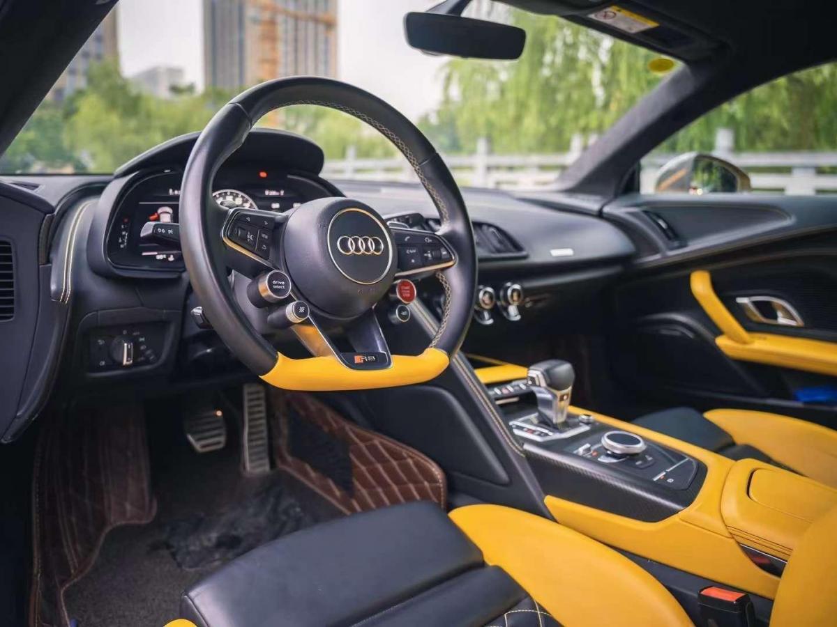 奥迪 奥迪r8 2021款 v10 coupe performance 收藏家版图片