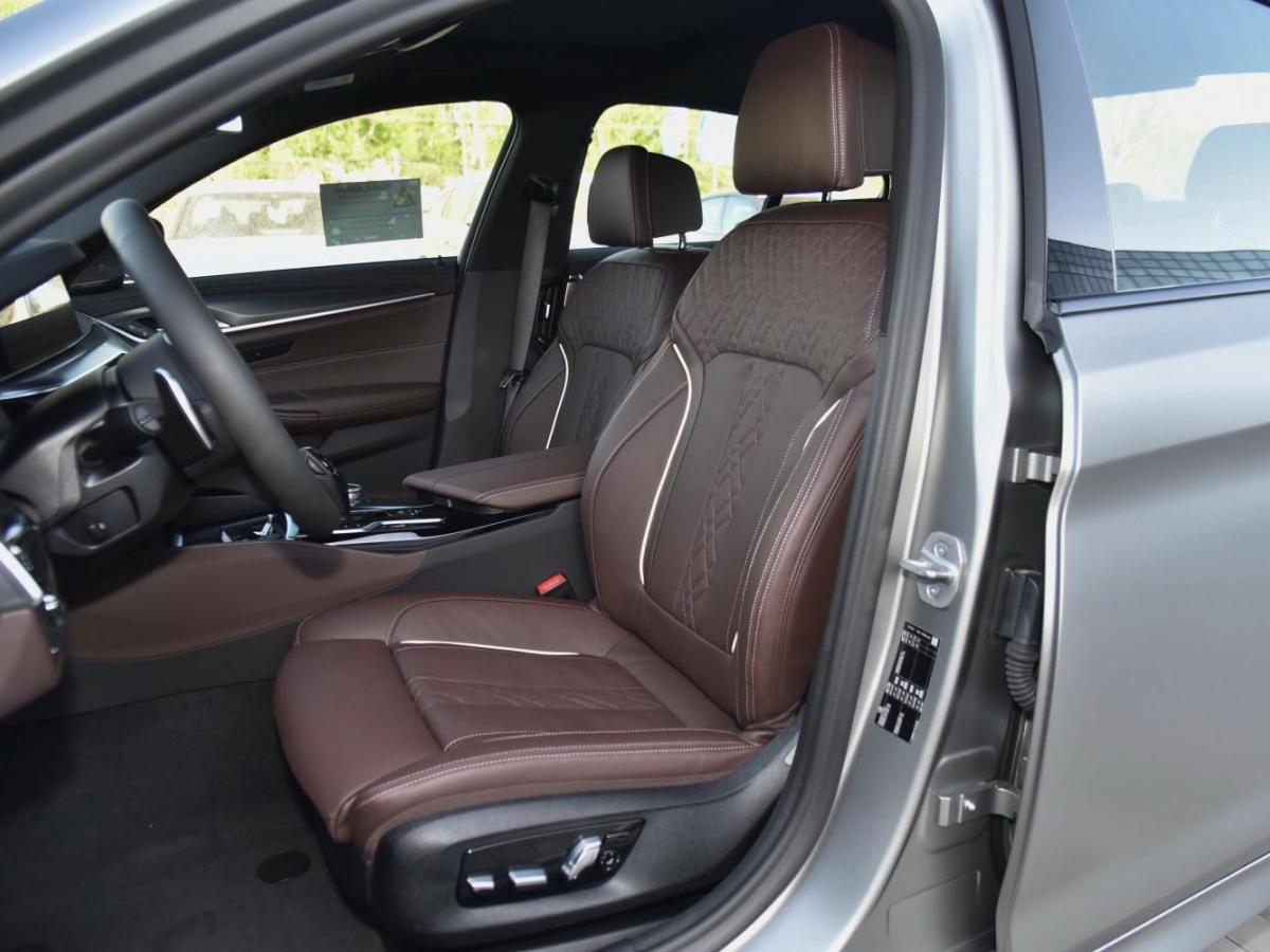 【深圳】未上牌 宝马 宝马5系 2021款 540i 风尚版 m运动套装 手自