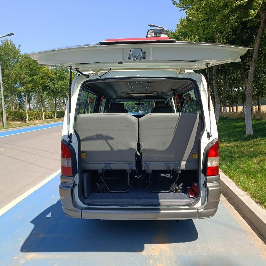 【济南】2011年1月 上汽大通 伊思坦纳 2010款 2.3l 手动型 自动档