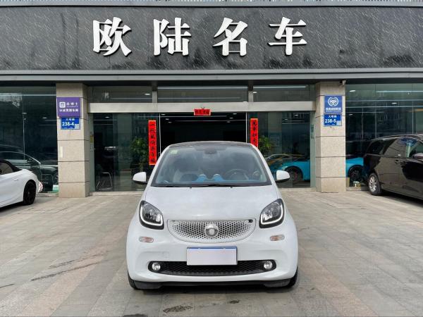 smart fortwo  2016款 0.9T 66千瓦硬顶极致版