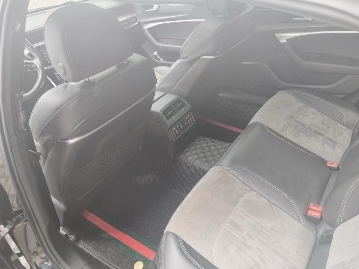 奧迪 奧迪A6L  2021款 45 TFSI quattro 臻選動(dòng)感型圖片