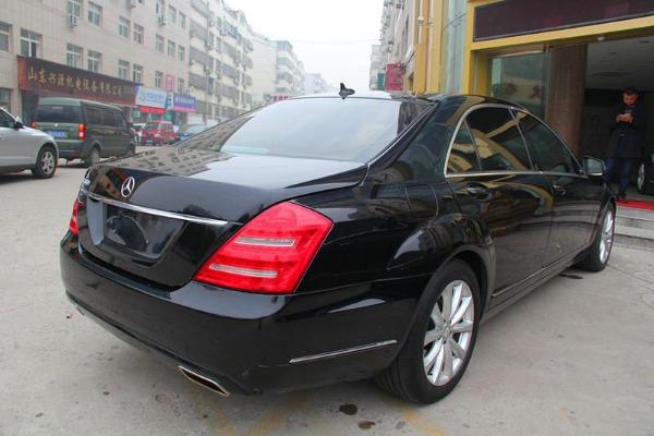 【济宁】2008年8月 奔驰 s级 s500l 5.5 黑色 自动档