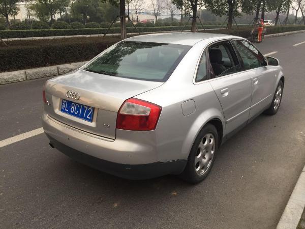【江苏】2002年11月 奥迪 奥迪a4 奥迪 奥迪a4 a4 2.0 银灰 手自一体