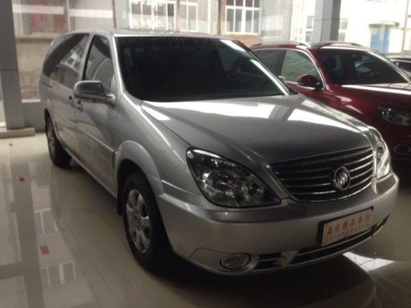 【青岛】2010年12月 别克 gl8 2010款 别克gl8 陆尊 银灰 自动档