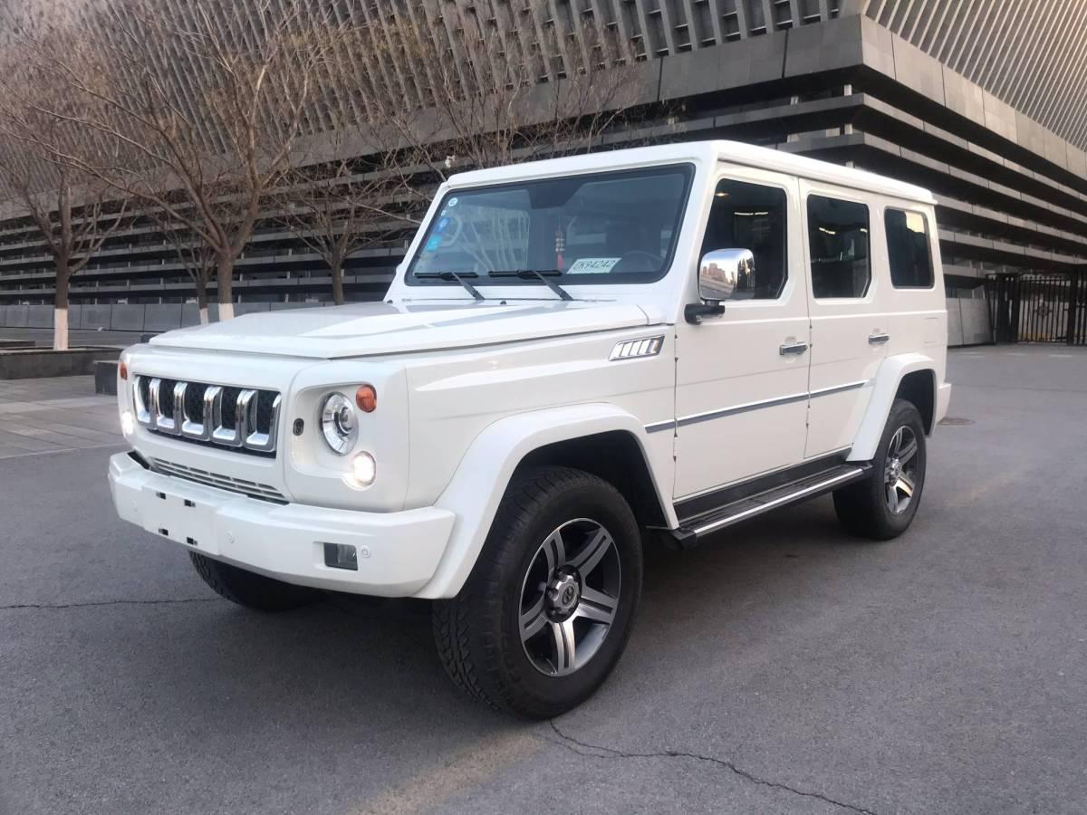 沈阳2017年6月北汽bj802017款23t建军90周年纪念版白色手自一体