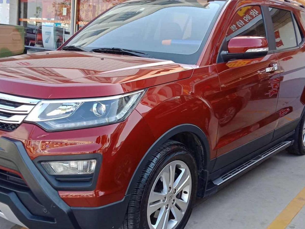 曲靖2016年9月长安cx70长安cx702016款16l手动智能型红色手动挡