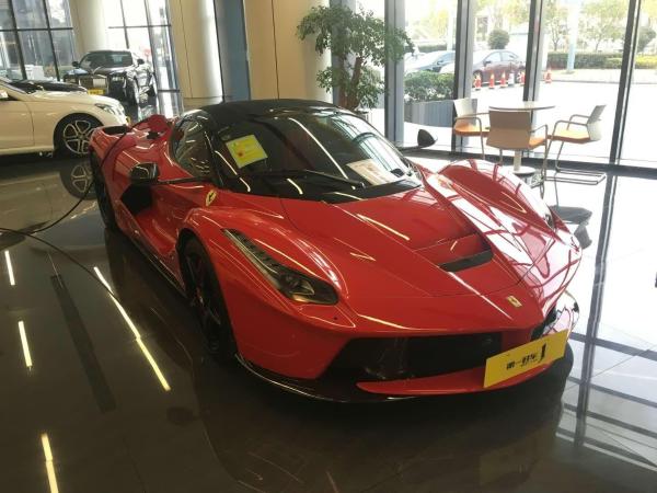 2017年9月法拉利拉法敞篷版本