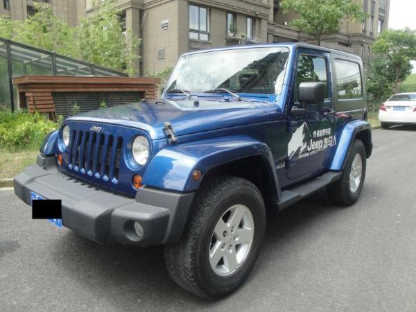 【上海】2009年10月 jeep 牧马人 3.8 两门版 蓝色 自动档