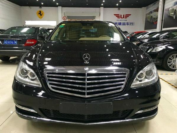 奔驰 奔驰S级  2012款 S300L 3.0 商务简配型