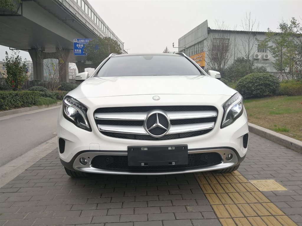 【温州】2016年02月 奔驰 奔驰gla 2016款 gla 220 4matic 时尚型