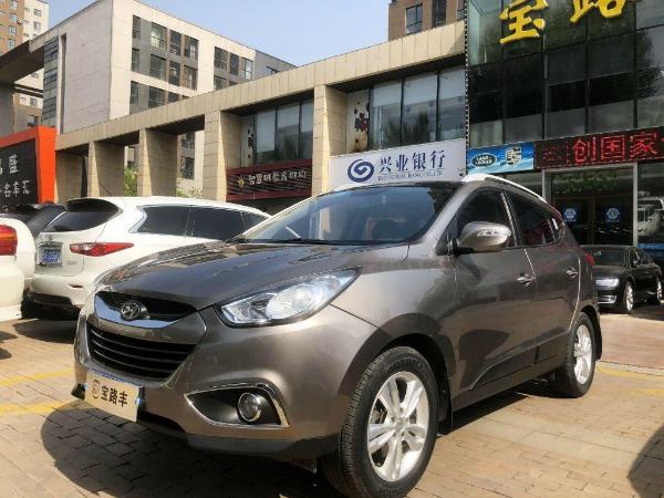 现代 ix35  2010款 2.0L 尊贵版