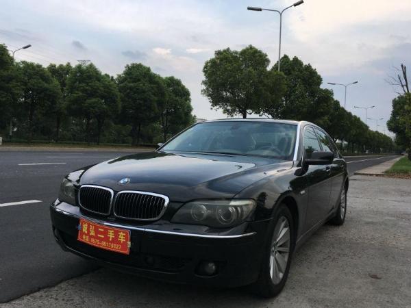 宝马 宝马7系  2005款 740i 4.4 V8