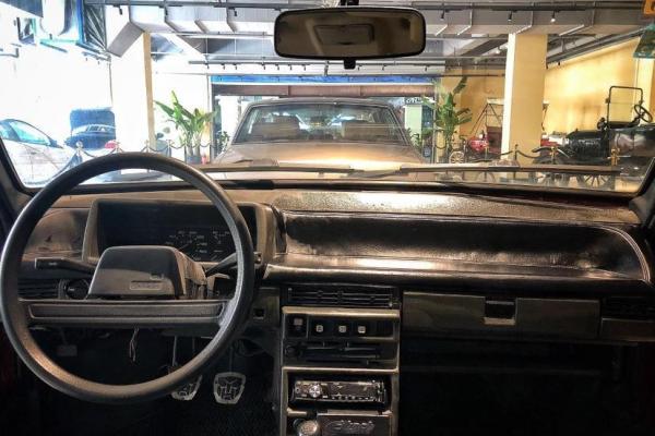 2015年9月经典车2001年拉达21099