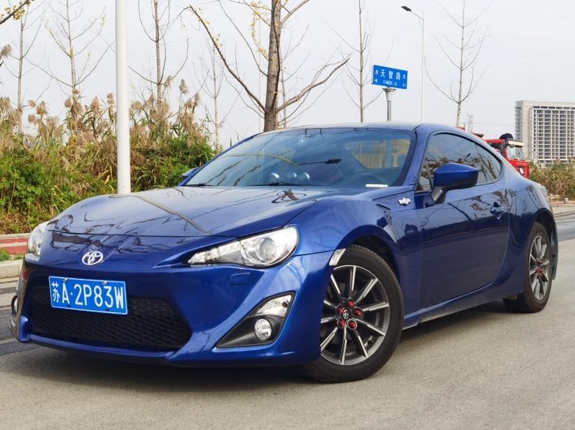 南京2014年9月丰田862014款20l自动豪华型蓝色手自一体