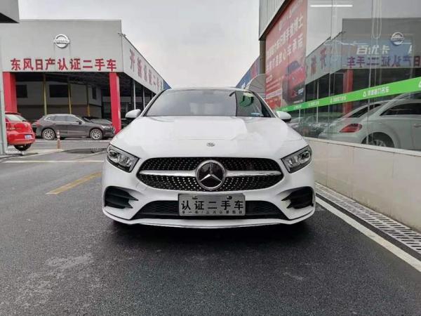 奔驰 奔驰A级  2020款 A 200 L 运动轿车