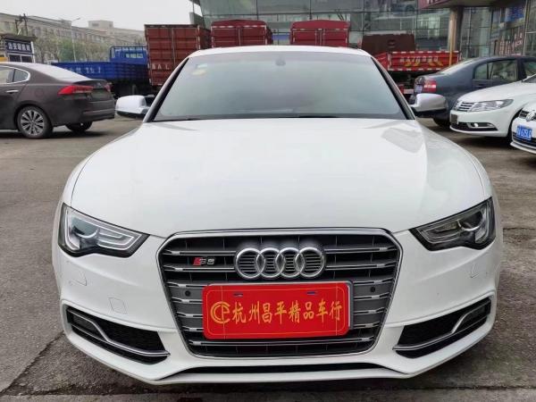 奥迪 奥迪S5  2012款 S5 3.0T Sportback