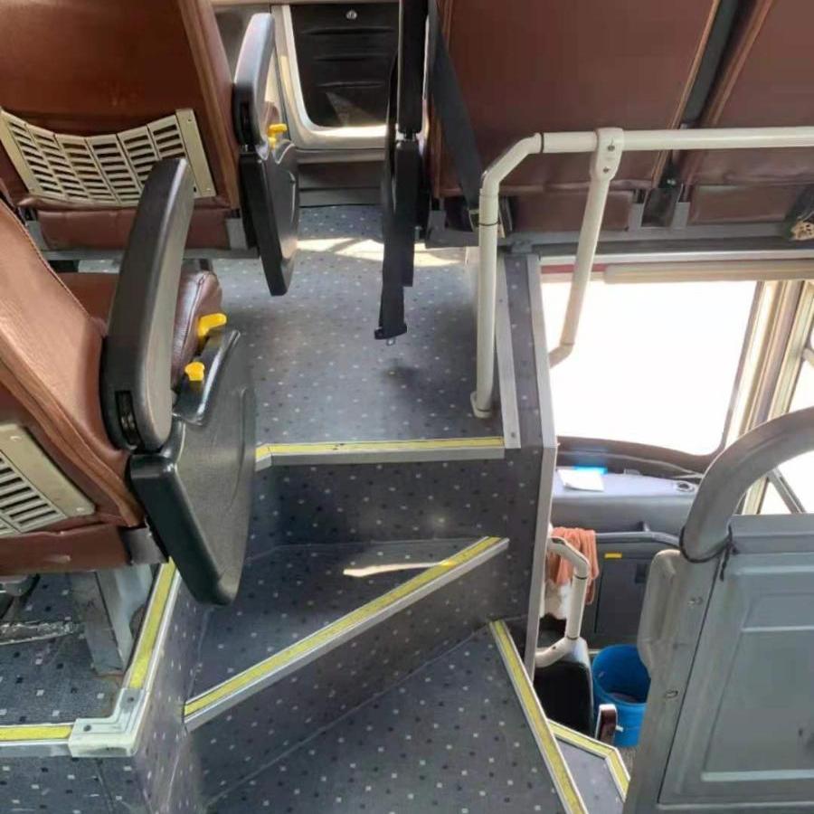 【深圳】2016年8月 51座和53座国四营运档案一层半气囊中门亚星客车