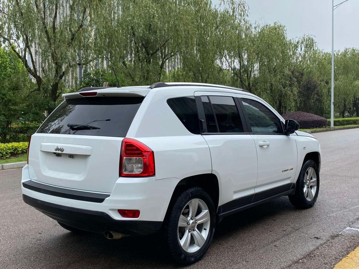 jeep 指南者 2013款 2.0l 两驱运动版图片