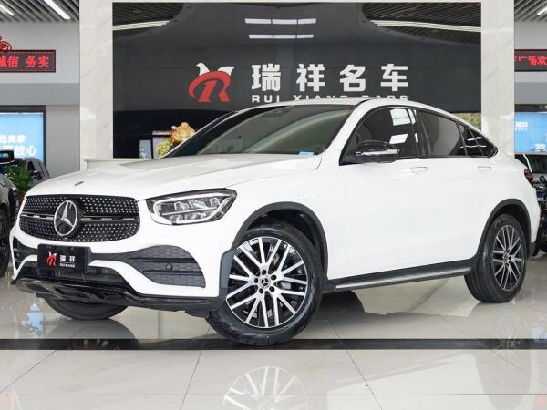 奔驰 奔驰GLC  2021款 GLC 300 4MATIC 轿跑SUV