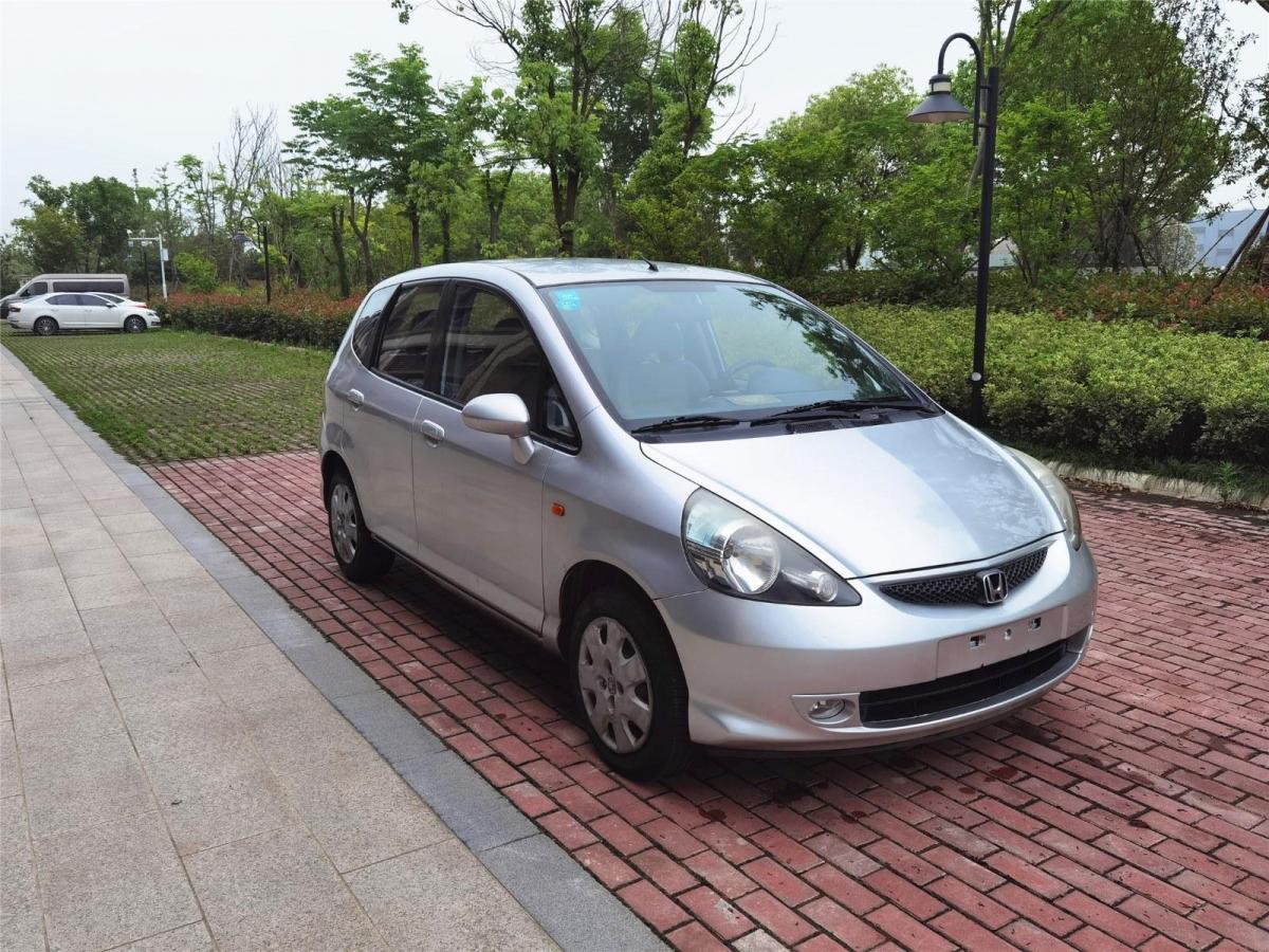 【嘉兴】2007年8月 本田 飞度 2007款 1.3l 手动标准版 手动挡