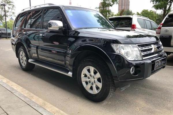 2010年12月 三菱 帕杰罗 2011款 3.