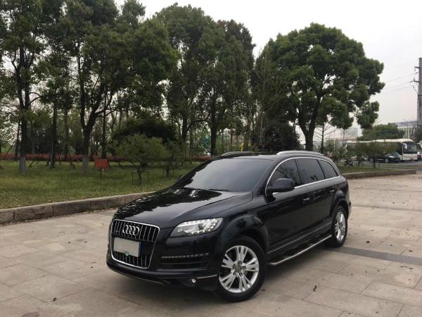 奥迪 奥迪Q7  2012款 Q7 3.0 TFSI quattro 专享型