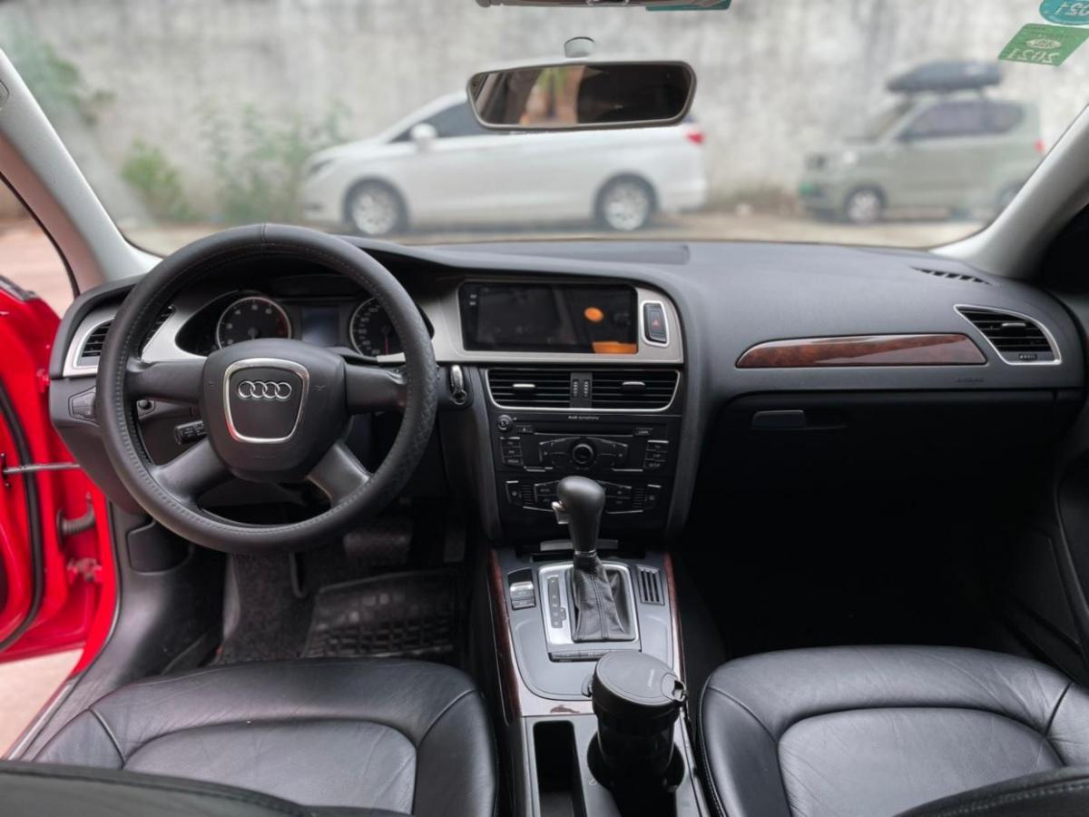 【厦门】2012年2月 奥迪 奥迪a4l 2012款 2.0 tfsi 自动舒适型 自动档