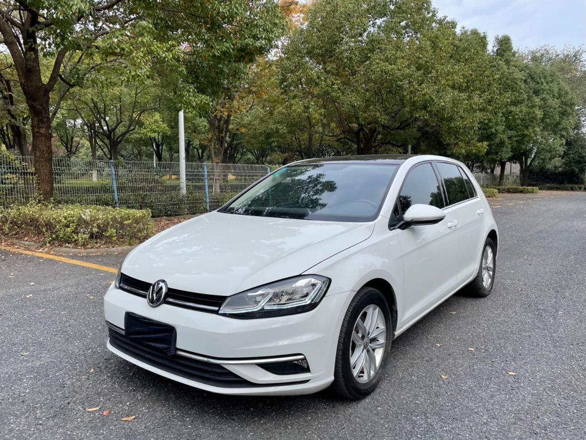 绍兴2018年5月大众高尔夫2018款230tsi自动舒适型白色自动档