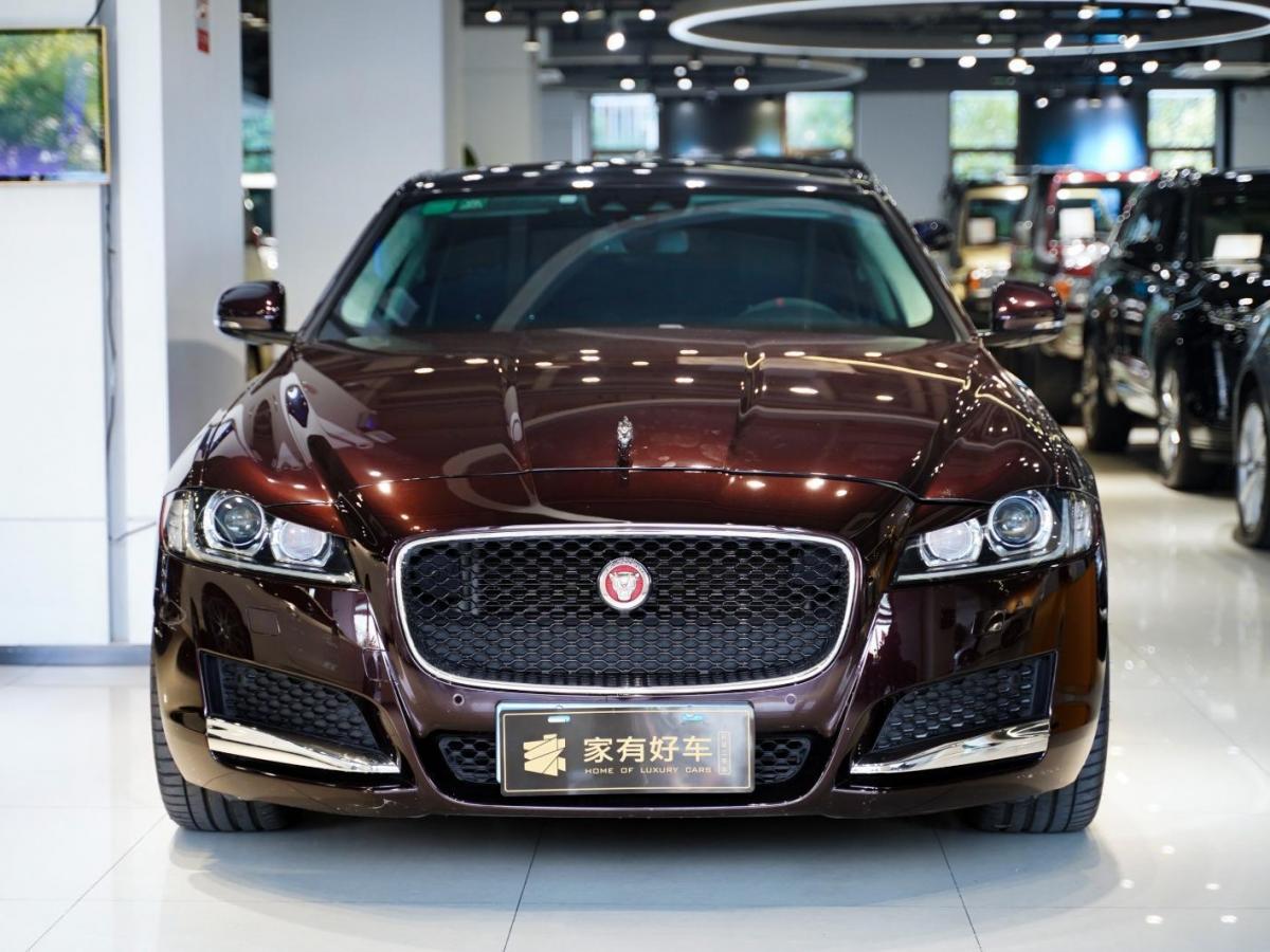 捷豹 xfl  2017款 xfl 2.0t 240ps 奢华版图片