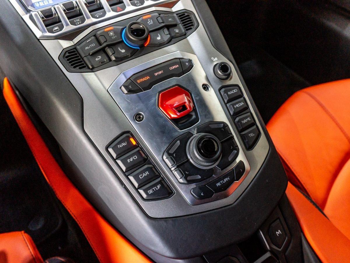 2014年9月兰博基尼 Aventador  2011款 LP 700-4